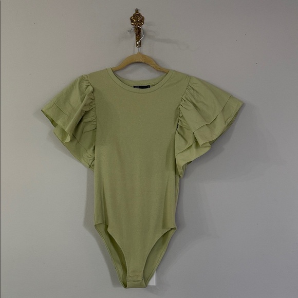 Zara flutter sleeve green bodysuit top Large - Picture 2 of 5